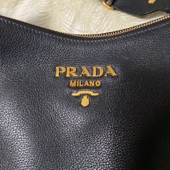 Prada Vitello Bag - Picture 2 of 9